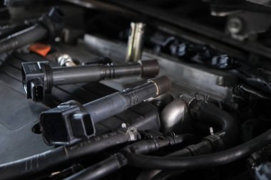 Araba tamir motoru ve ulaşım endüstrisinde ateşleme.