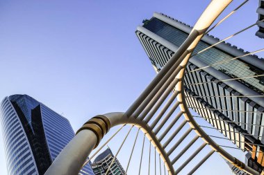 Modern ofis binası günbatımı aydınlatma manzarası, Bangkok Tayland