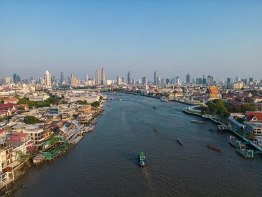Şafak vakti Wat Arun Tapınağı 'nın hava manzaralı tapınağı. Bangkok Tayland' a seyahat.