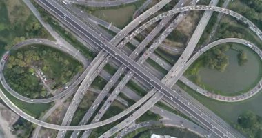 Hava görüntüleme şehir ulaşım kavşağı araba taşımacılığı endüstrisi ile kesişir