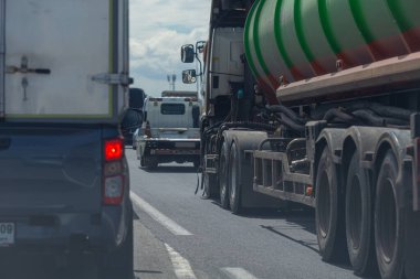 Şehir trafiği taşımacılığı endüstrisi Bangkok Tayland 'da eski bir kamyon