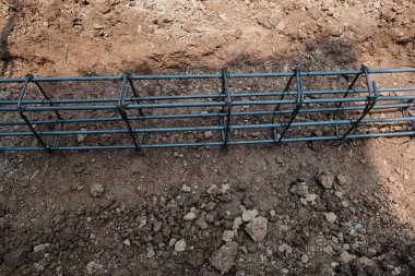 RB metali ev inşaatının zemin kirişini yaptı.