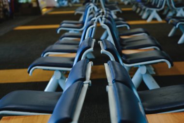 Modern havaalanı Bangkok Tayland 'da boş bir havaalanı bekliyor.