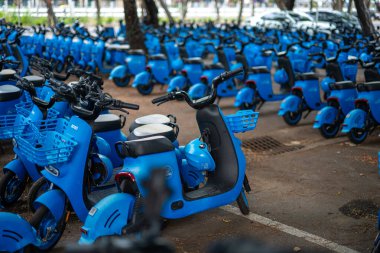 Sıfır numaralı parktaki motosiklet parkında motosiklet parkı emisyon nakliyesi