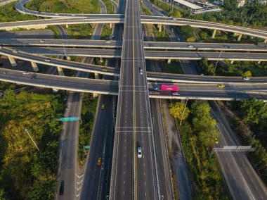 Hava görüntüsü şehir ulaşım kavşağı Araç hareketi taşımacılık endüstrisi ile kesişir
