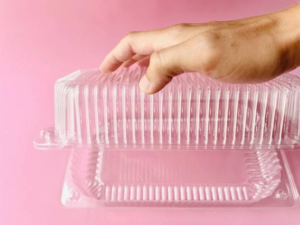 Plastbehållare Livsmedelsbehållare Engångsbehållare Plast Hämtmat Hand Hålla Plastbehållare Med Rosa — Stockfoto