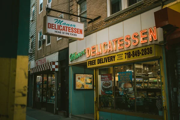 Herrgård Delicatessen Vintage Skylt Queens New York — Stockfoto