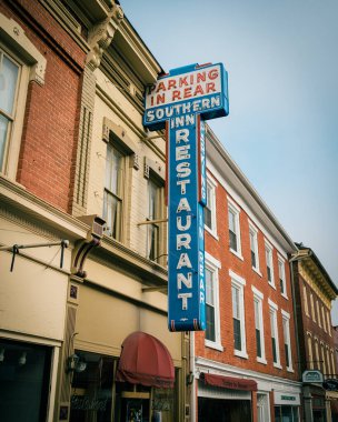 Southern Inn Restoranı Vintage tabelası, Lexington, Virginia