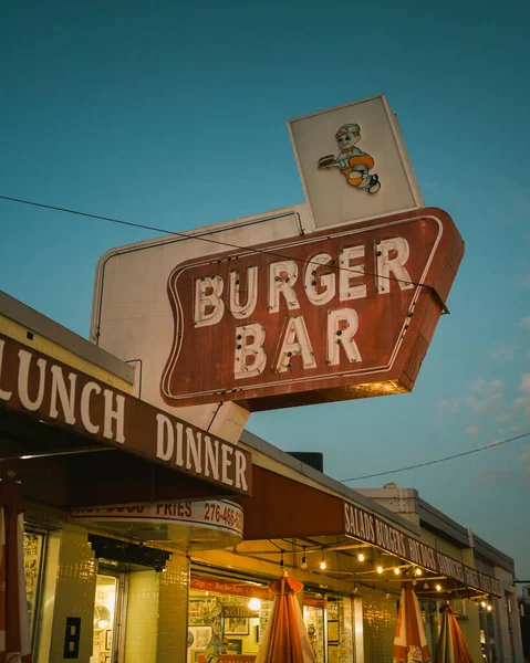 Burger Bar Vintage Sign Bristol Virginia — Stock Photo, Image