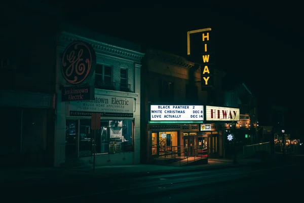 Hiway Theater Vintage Sign Night Jenkintown Pennsylvania — Stock Photo, Image