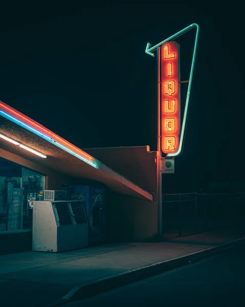 Cubs Liquor Vintage Neon Sign Nadeln Kalifornien — Stockfoto