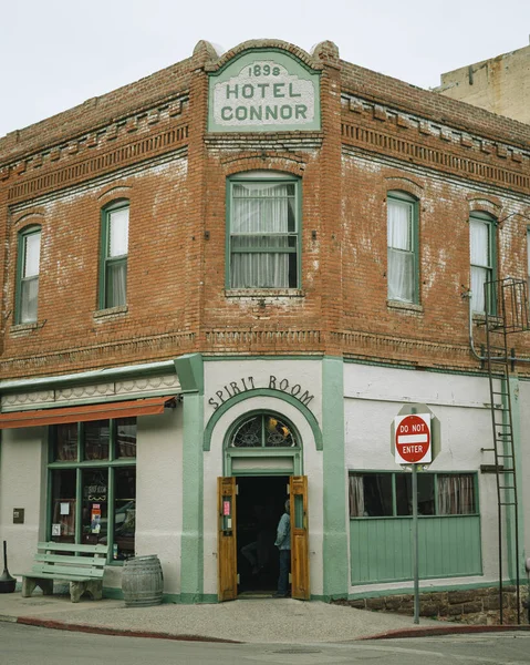 Znak Vintage Hotelu Connor Jerome Arizona — Zdjęcie stockowe
