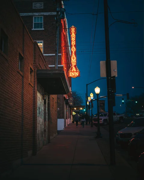 Hassayampa Inn Vintage Neon Skylt Natten Prescott Arizona — Stockfoto