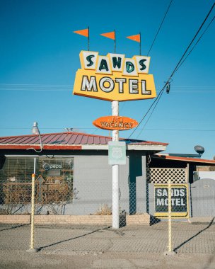 Route 66, Grants, New Mexico 'daki Sands Motel vintage tabelası.