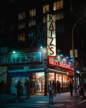 Katzs Delicatessen bağbozumu geceleri, Manhattan, New York