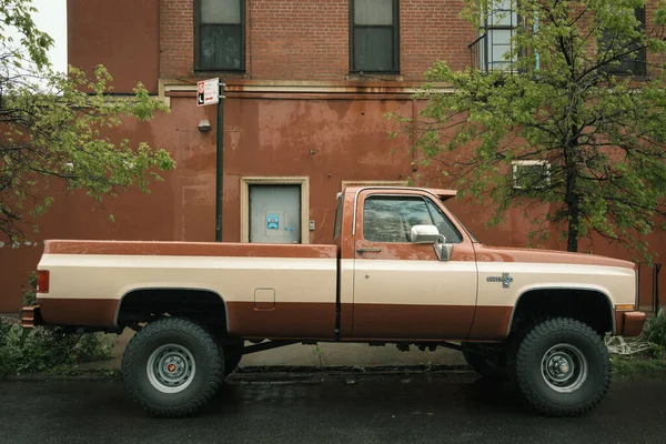 Vintage Chevy Silverado Red Hook Brooklyn Nowy Jork — Zdjęcie stockowe