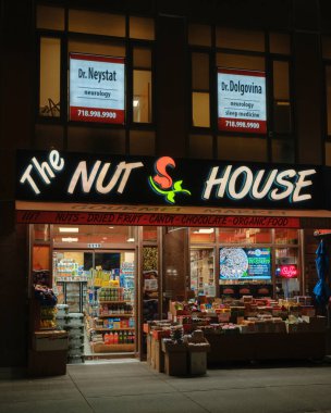 Brighton Sahili, Brooklyn, New York 'taki Nut House tabelası.