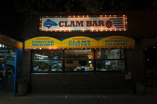 Randazzos Clam Bar Soir Brooklyn New York — Photo