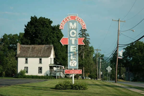 Cartel Vintage Circle Court Motel Ticonderoga Nueva York — Foto de Stock