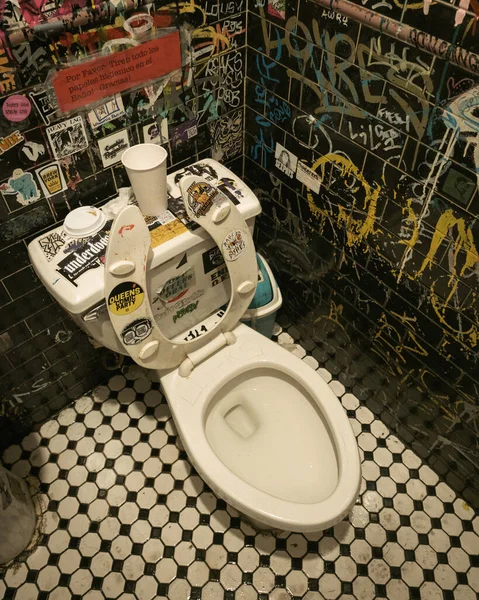 Dive Bar Bathroom Cobra Club Bushwick Brooklyn New York — Stock Photo, Image