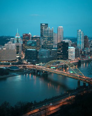Washington, Pittsburgh, Pennsylvania 'dan mavi saat görüntüsü