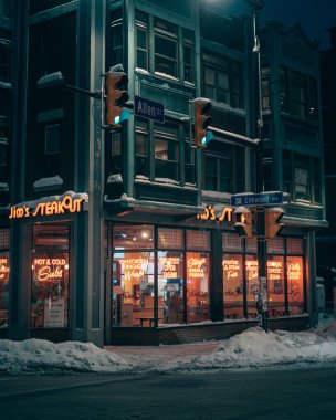 Jim Steakout gece yarısı Allentown, Buffalo, New York 'ta