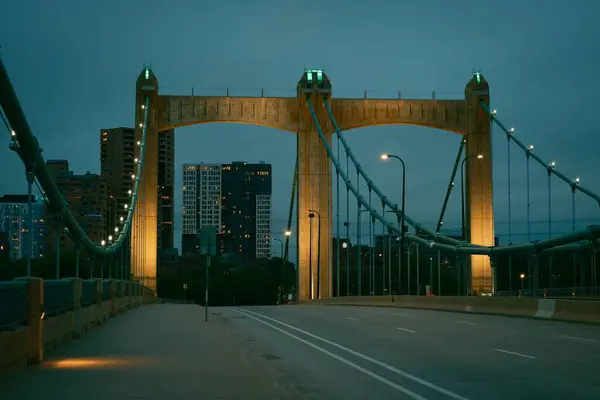 stock image Hennepin Avenue Bridge at night, Minneapolis, Minnesota