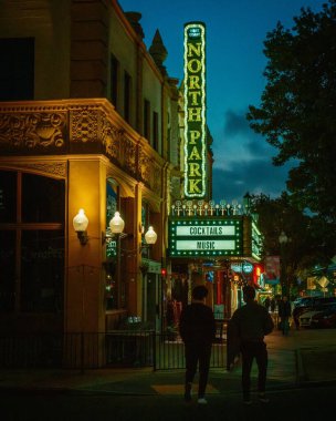 San Diego, California 'daki Gözlemevi North Park tiyatro tabelası.