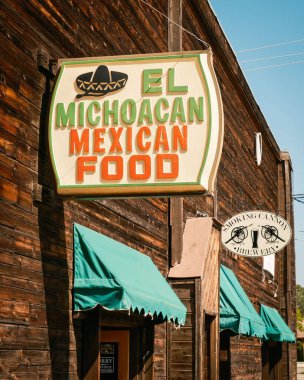 El Michoacan Restoranı Vintage tabelası, Ramona, California