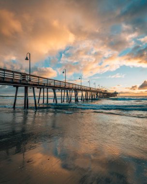 Gün batımında iskele, Imperial Beach, San Diego yakın, Kaliforniya
