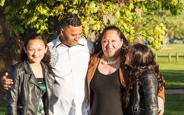 stock image Portrait of a young Maori family taken outdoors in a park setting