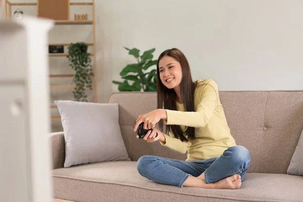 Relaxation Concept Young Woman Sitting Couch Control Joystick While Playing — Stock Photo, Image