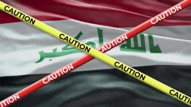 Dikkat bant animasyonuyla Irak ulusal bayrağı. Ülkedeki sosyal mesele, haber illüstrasyonu.