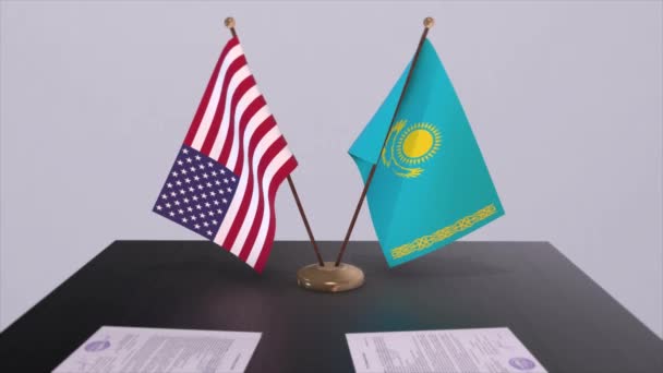 哈萨克斯坦和美国在谈判桌上 达成了一项外交协议 商业和政治动画 外交交易 桌上的纸质文件 国际协定 — 图库视频影像