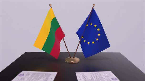 リトアニアとEuはテーブルの上に旗を掲げる 国との政治取引またはビジネス契約3Dアニメーション — ストック動画