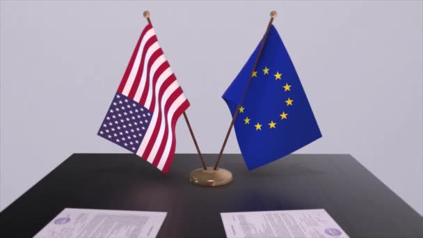 美国和欧盟的国旗在桌面上 与国家3D动画的政治交易或商业协议 — 图库视频影像