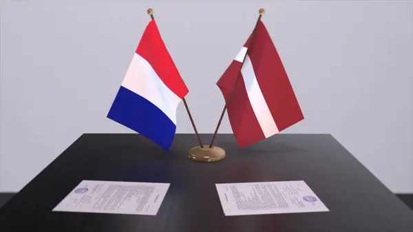 Державні Прапори Латвії Франції Столі Дипломатичній Конференц Залі Договір Про — стокове фото