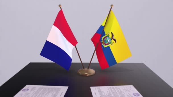 厄瓜多尔和法国的国旗在外交会议室桌上 政治交易协议 — 图库视频影像