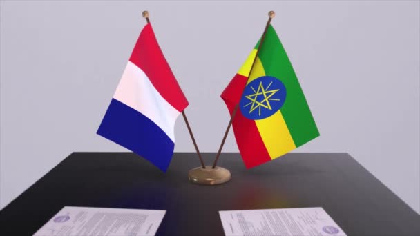 Národní Vlajky Etiopie Francie Jsou Stole Diplomatické Konferenční Místnosti Dohoda — Stock video