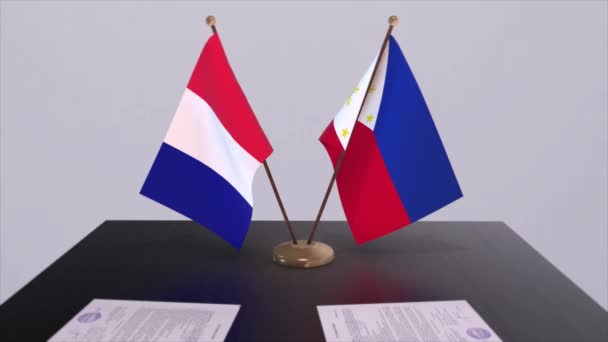 Filippinerna Och Frankrike Nationella Flaggor Bordet Diplomatisk Konferensrum Politikavtal — Stockvideo