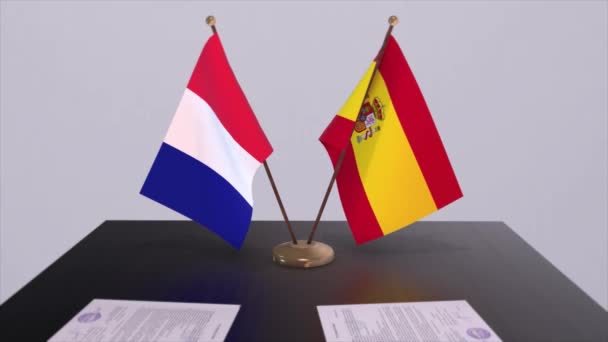Banderas Nacionales España Francia Sobre Mesa Sala Conferencias Diplomáticas Acuerdo — Vídeo de stock