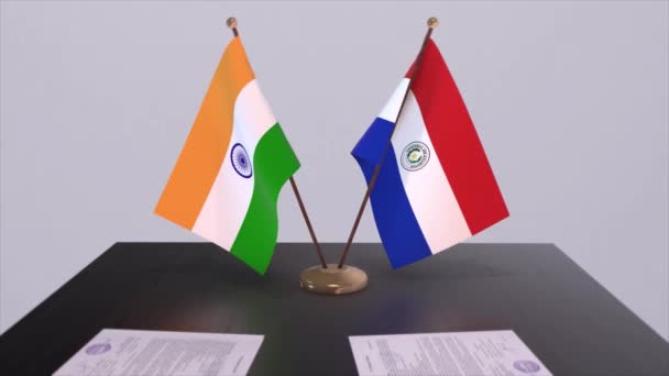 パラグアイとインドの国旗 パートナーシップ契約のアニメーション 政治とビジネスの協力 — ストック動画