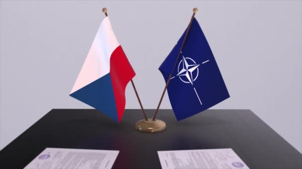 捷克国旗和北约国旗 政治和外交说明 — 图库视频影像
