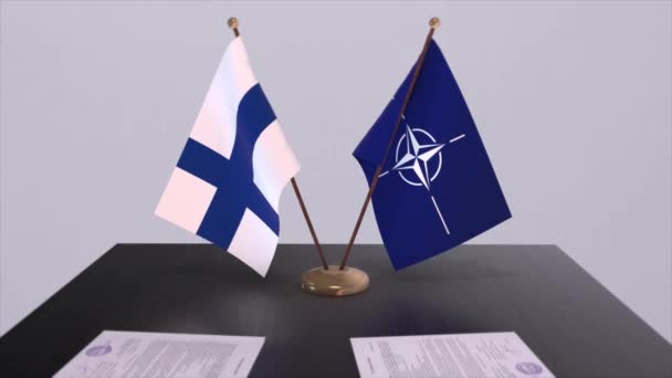 Національний Прапор Фінляндії Прапор Нато Притча Про Політику Дипломатію — стокове відео