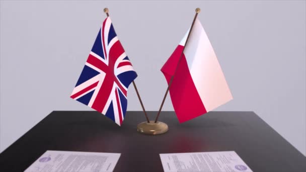 Flagge Polens Und Großbritanniens Politisches Konzept Partnergeschäft Zwischen Den Ländern — Stockvideo