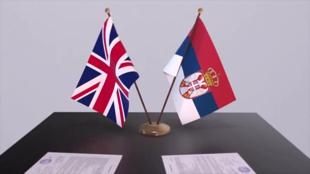 Sırbistan Ngiltere Bayrağı Siyaset Konsepti Ülkeler Arasında Ortaklık Anlaşması Hükümetlerin — Stok video