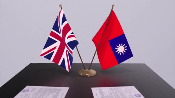 台湾和英国国旗 政治概念 伙伴交易甲虫之间的国家 各国政府的伙伴关系协定 — 图库视频影像