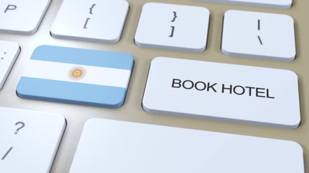 ホテルでアルゼンチン コンピューターのキーボードのボタン 旅行のコンセプト3Dアニメーション ホテルのテキストとアルゼンチン国旗を予約する — ストック動画