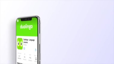 New York, ABD - 1 Mayıs 2023: Duolingo Telefon Ekran Animasyonu, İllüstrasyon Editörü.