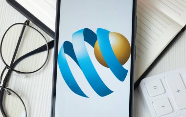 New York, ABD - 21 Haziran 2024: Tokio Deniz Logosu Telefon Ekranı, Şirket Simgesi.